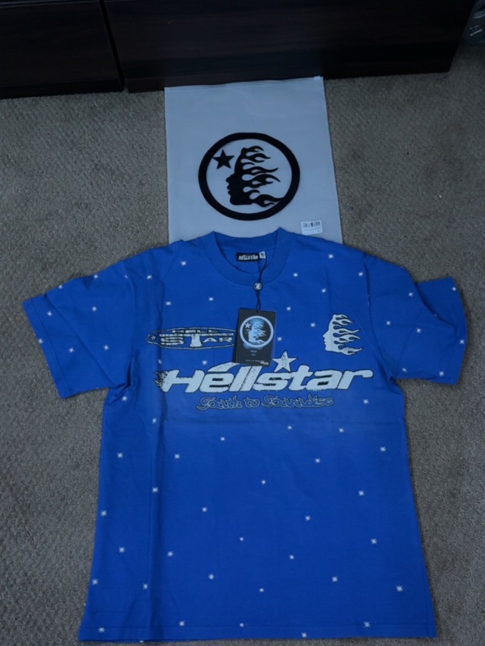 Hellstar Men’s Short-Sleeve Graphic Tee in Bright Blue